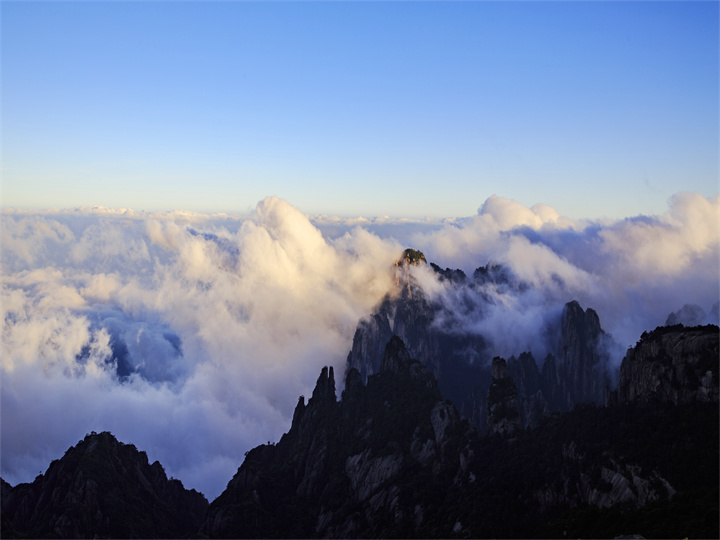 梦幻黄山、千岛湖、婺源篁岭（含索道）高铁四星纯玩五日游